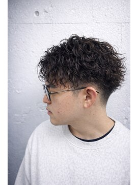 清潔感重視の無造作パーマ 