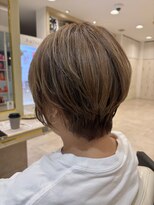 アッシュ 仙川店(Ash)&nbsp;ショートボブ30代40代50代丸顔ブリーチ白髪ぼかしハイライト