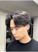 テーパーフェードニュアンスパーマ刈り上げセンターパートメンズ