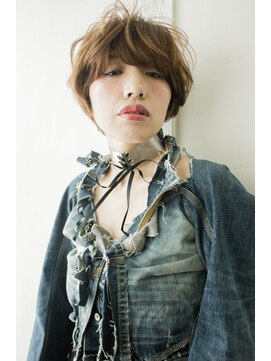 トッカ ヘアアンドトリートメント 難波店 クラシカルノーブルショート