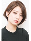 大人かわいいグレージュ小顔ナチュラルショートボブ