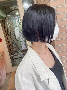 サロンドミルク 新百合ヶ丘店(salon de MiLK) ダークパープルのミニボブ