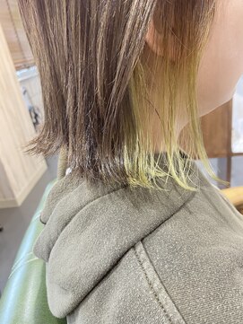 シュクルヘアー(Sucre Hair) イエローカラー＊切りっぱなしボブ