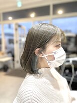 ヴィフ ヘアアンドデザイン(Vif hair&design)&nbsp;カーキベージュ×カーキグレーのインナーカラー