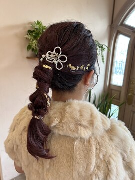 マギー(Magie) タイトポニー