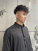 ディオ アンド ルーチェ(Dio&Luce)&nbsp;ツイストスパイラル/スペインカール/スキンフェード/バーバー