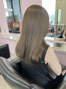 マティー(MATTY) 韓国×明るめオリーブベージュ