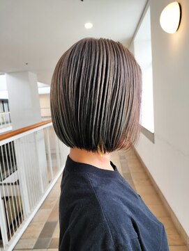 ビュートリアム 神戸(BEAUTRIUM) アンブレラカラーのボブ/ショートカット/20代/30代/40代