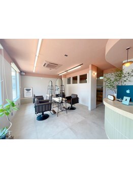 【４席のみ】ナチュラルテイストの柔らかく落ち着く店内で日常を忘れられるサロンタイムに♪