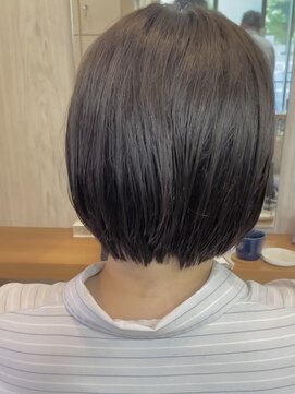 首元すっきりなボブデザイン