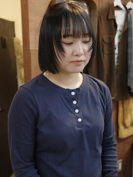 チャプター 問屋町(chapter) ケアカラーグレージュ切りっぱなしミニボブ顔まわりレイヤー