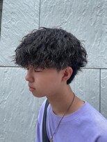フィフスワン(fifth one)&nbsp;波巻きパーマ/パーマ/センターパート/ツイストスパイラル