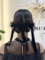 ミモザ(MIMOSA)&nbsp;ベロアリボンツインお団子アレンジ