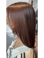 エスト(est.)&nbsp;顔周りレイヤー×髪質改善ミネコラトリートメント