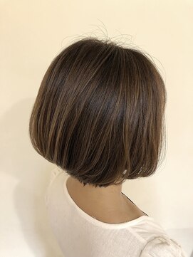 クイントネオリーブ 自由が丘正面口店(quint:neolive) 【neolive quint 自由が丘】岩崎裕貴 Neolive スタイル