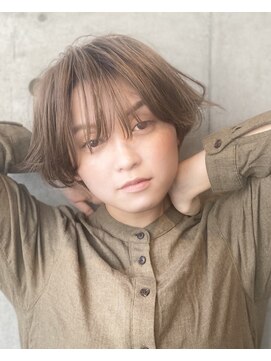 アトリエ ハンチ(atelier HUNCH) ニュアンスショートボブ