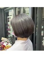 イーチ ヘアーアンドトータルビューティ(each hair&total beauty)&nbsp;グレージュアッシュ/重めショートボブ【青木元子】