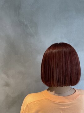 ニーイチイチ(211) 似合わせカットイメチェン/美髪/ カシスレッド