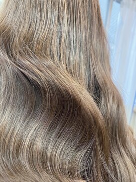 エン シエナ(en Siena) シアベージュウェーブ