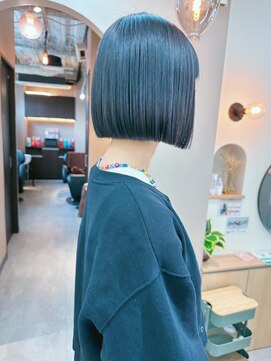 シビバイレボ(CIBI by revo) 地毛風カラー/ナチュラルレイヤーカット/ショートボブ[船橋]