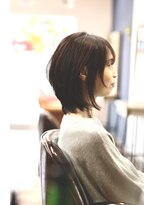 イトウ(ITOH) ミディアムハッシュカット&ナチュラルトーンカラー