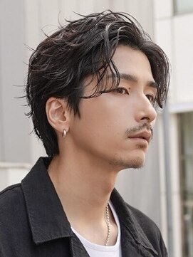 フィフス 天神大名(fifth) 天神大名メンズパーマフェザーパーマセンターパートガイルヘア