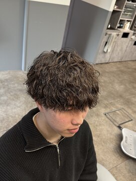 ノイセル 西本町(Noisyle) MEN’S HAIR/波巻ツイストスパイラル/フェザーパーマ/本町y