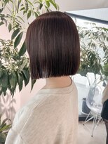 ニコ(Nico)&nbsp;【Nico】佐藤有華／ぱつんとボブ／スモーキーブラウン／20代