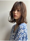 女性の魅力を最大に引き出す愛されミディ