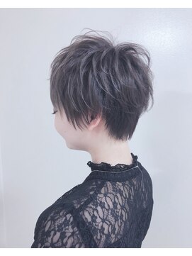 アナザヘアー なんば 高島屋前店(ANAZA hair) スッキリ束感ショート♪大人可愛い20代30代40代前下がりボブ