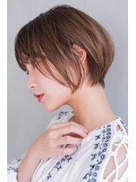 ロロ(ro-ro)&nbsp;【恵比寿】大人かわいい丸みショートボブ×アッシュベージュ