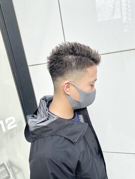 ブレイズ ザ サロン(BLAZE THE SALON) フェード風刈り上げ7:3パート神シルエットベリショ【BLAZE大庭】