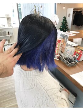 イーアップ バイ ボス(e up by boss) 切りっぱなしボブ【ネイビーカラー】