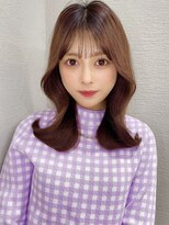 愛されくびれミディアム薄め前髪カット暖色カラーココアブラウン