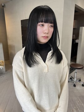 ヘアー アイス ルーチェ(HAIR ICI LUCE) 暗髪艶カラーブルーブラック顔まわりレイヤーワイドバング/今枝