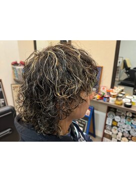 リヴ ヘアワークス(LiVE HAIR WORKS) medium×perm