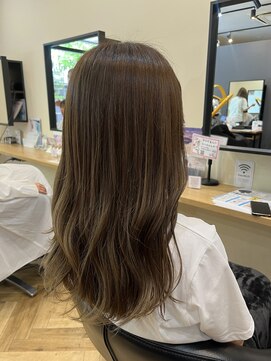 アルター(aL ter) オリーブベージュ［レイヤーカット/ウェットヘア］