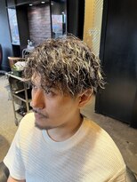 アジトフォーメン(Ajito for men)&nbsp;ツイストスパイラルパーマandハイライトメッシュ