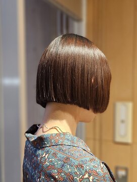 オーガニック ライフ 若葉 鶴ヶ島(organic+life) 小顔効果抜群!切りっぱなしボブ×前髪あり×ひし形シルエット