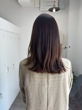 ロッカ(ROCCA) 暗めカラーシアーブラウンストレート