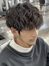 fifth名駅が得意とする《波巻きスパイラルパーマ》と《ツイストスパイラルパーマ》そのデザインをご紹介＊