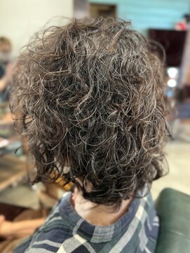 カシータヘアリゾート 熱田千年店(Casita Hair Resort) ウルフレイヤー×プードルパーマ