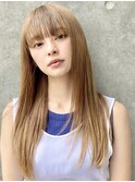 シンプルだから美しい　涼風ストレートヘア