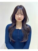 緩めくびれ巻きでつくるレイヤースタイル/西梅田