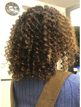 マドゥーズ ヘアショップ(Madoo's hair shop) ツイストスパイラル