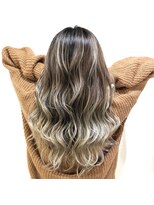 ループ(LOOP) ホワイトブロンドグラデーション