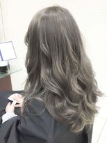 カット＋アッシュグレージュブリーチ透明感カラーda419