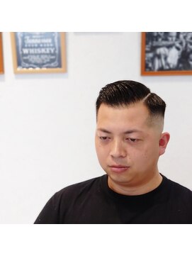 ブルートバーバーショップ(BLUET Barber Shop) スキンフェード