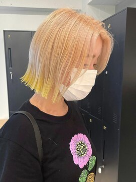 ホーム(HOME) 前髪なしミディアム×グラデーションイエロー