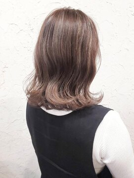 フロール(Flor) 【flor 戸塚】*くびれミディ+ハイライトグレージュ*